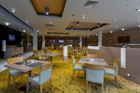 Отель «HolidayHall Samara» / «ХолидейХолл Самара»