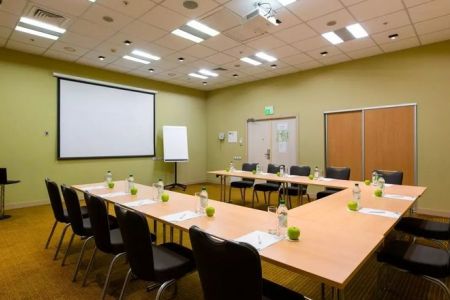 Отель «HolidayHall Samara» / «ХолидейХолл Самара»