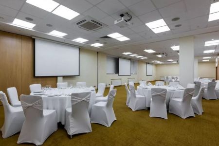 Отель «HolidayHall Samara» / «ХолидейХолл Самара»