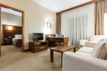 Отель «HolidayHall Samara» / «ХолидейХолл Самара»