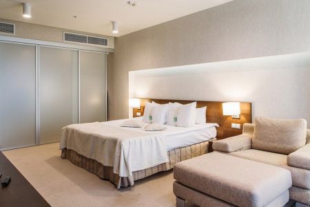 Отель «HolidayHall Samara» / «ХолидейХолл Самара»