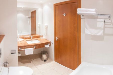 Отель «HolidayHall Samara» / «ХолидейХолл Самара»