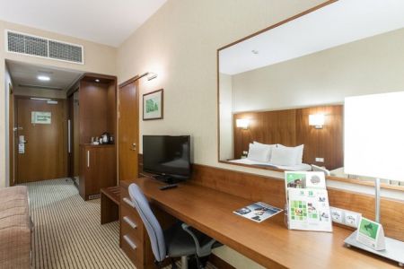 Отель «HolidayHall Samara» / «ХолидейХолл Самара»