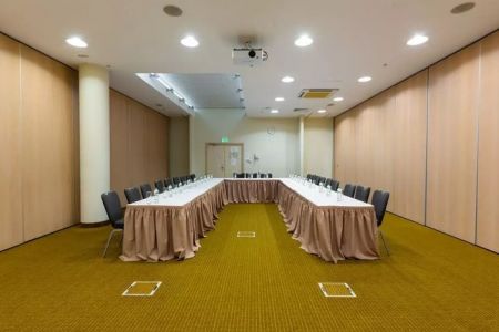 Отель «HolidayHall Samara» / «ХолидейХолл Самара»