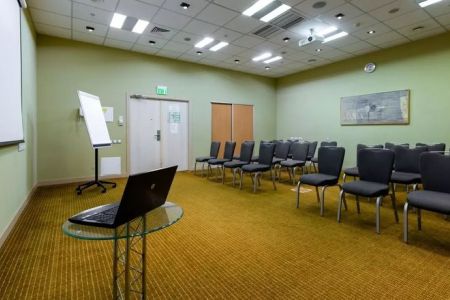 Отель «HolidayHall Samara» / «ХолидейХолл Самара»