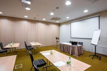 Отель «HolidayHall Samara» / «ХолидейХолл Самара»